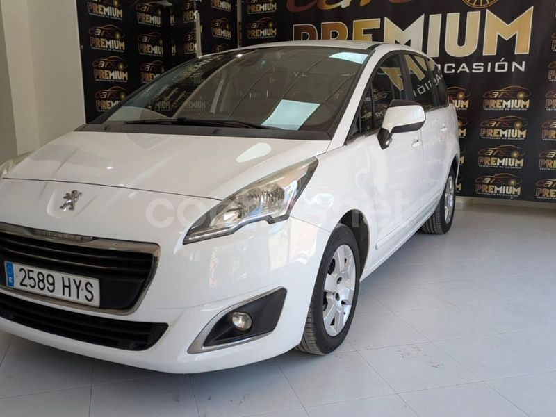 Blanco Usado 2014 Peugeot 5008 Active Monovolumen | 8499 € (Precio justo) - Imagen 1/4