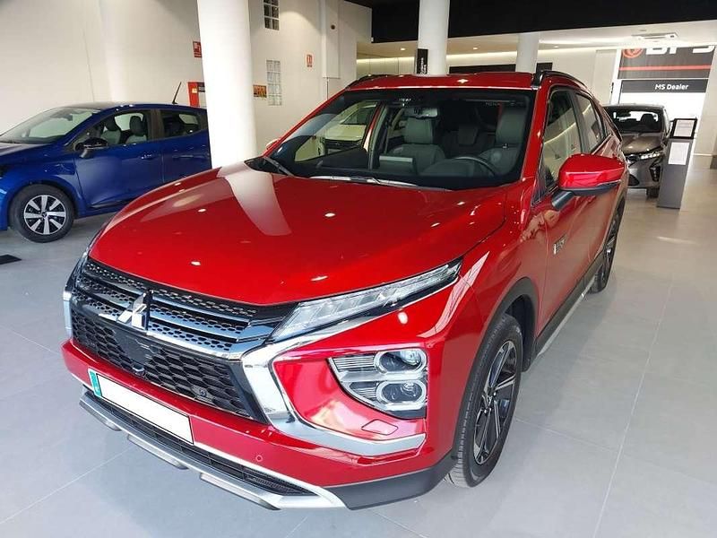 Rojo Nuevo 2025 Mitsubishi Eclipse Cross SUV | 30.000 € - Imagen 1/4