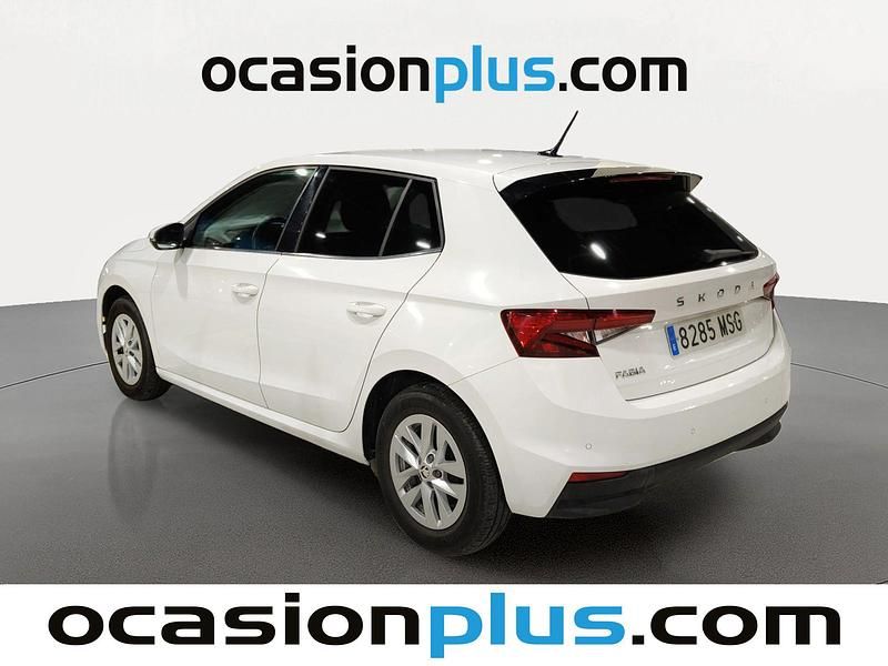 Usado Skoda Fabia Selection 95 CV (69 kW) 2024 Blanco Utilitario