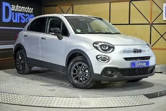 Usado Fiat 130 Club 132 CV (97 kW) 2023 Gris / plata SUV
