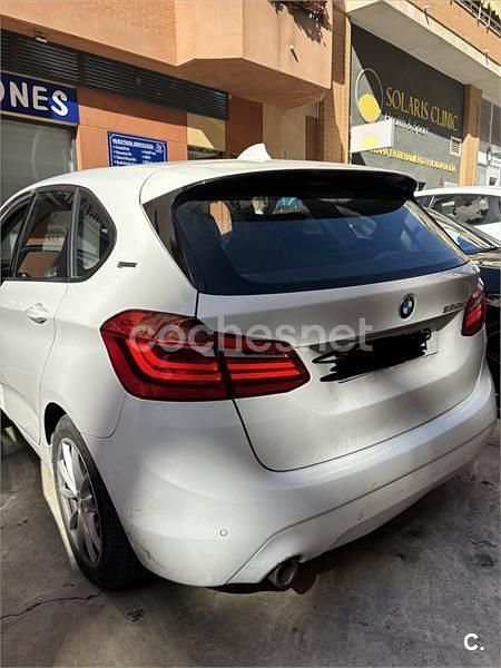 Usado BMW 225 Active Tourer iPerformance 224 CV (164 kW) 2019 Blanco Monovolumen