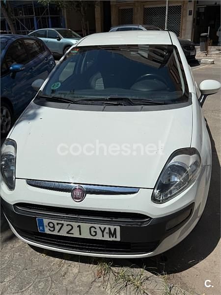 Blanco Usado 2010 Fiat Punto Evo Dynamic Utilitario | 3500 € (Precio justo) - Imagen 1/4