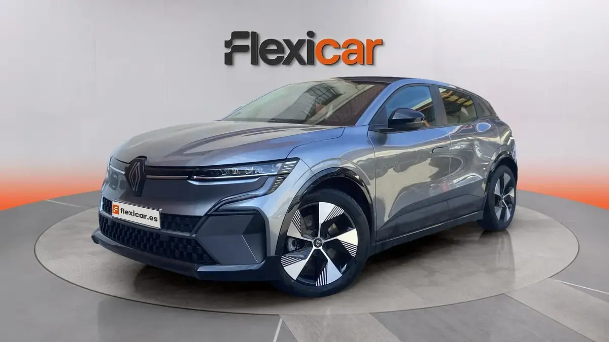 Usado Renault Megane E-Tech Equilibre 95 kW (130 CV) 2022 Gris Berlina