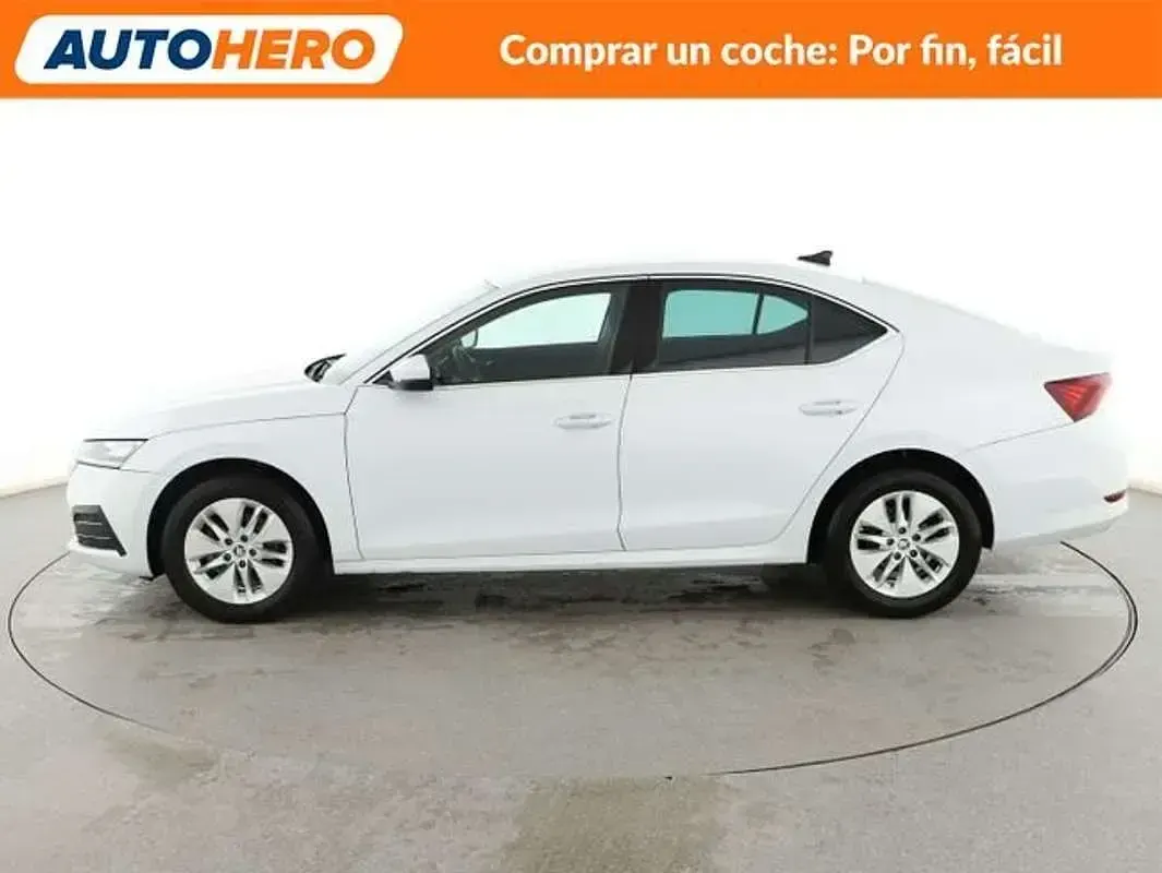 Usado Skoda Octavia Selection 150 CV (110 kW) 2024 Blanco Utilitario