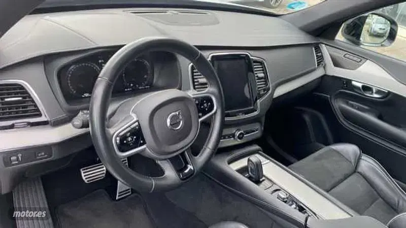 Usado Volvo XC90 R-Design 235 CV (172 kW) 2021 Plateado SUV