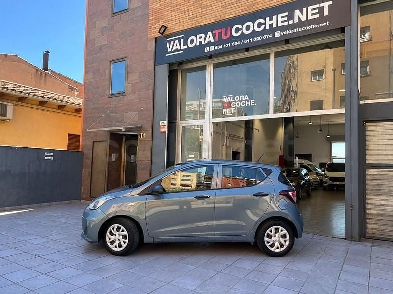 Używany Hyundai i10 67 KM (49 kW) 2018 Szary Hatchback