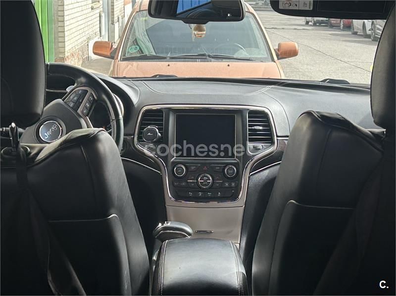 Usado Jeep Grand Cherokee Overland 250 CV (183 kW) 2013 Negro SUV