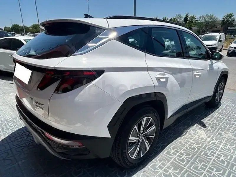 Usado Hyundai Tucson 136 CV (100 kW) 2024 Blanco SUV