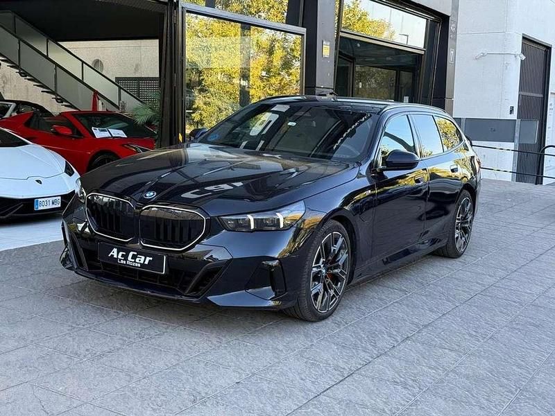 Usado BMW 530e 299 CV (219 kW) 2025 Azul Familiar