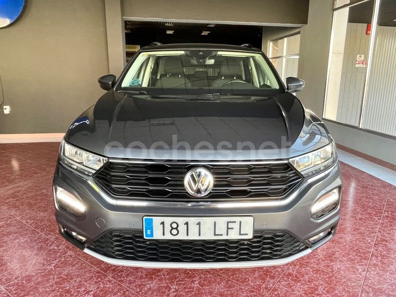 Gris / plata Usado 2020 VW T-Roc Advance SUV | 19.500 € (Un poco caro) - Imagen 1/4