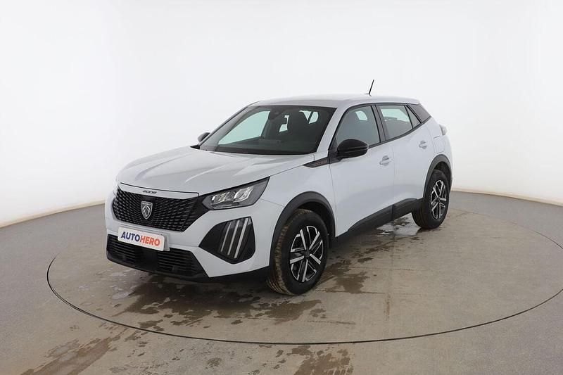 Blanco Usado 2025 Peugeot 2008 Style SUV | 23.499 € (Un poco caro) - Imagen 1/3