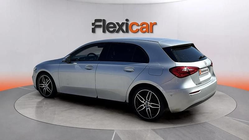 Usado Mercedes A200 150 CV (110 kW) 2021 Gris Berlina