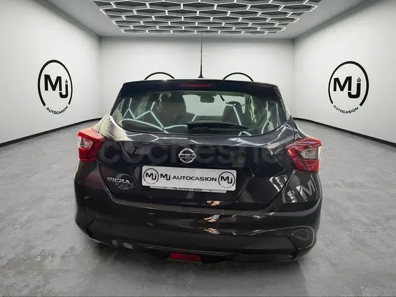 Usado Nissan Micra Tekna 90 CV (66 kW) 2018 Negro Utilitario
