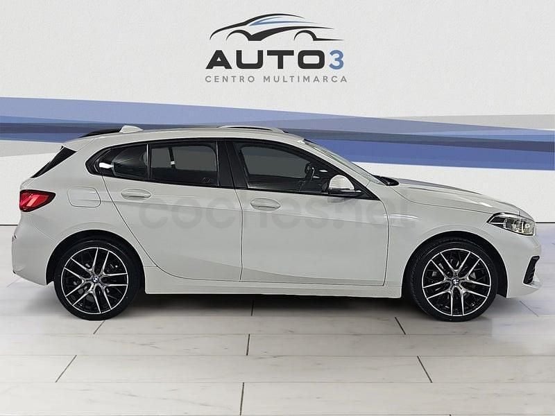 Usado BMW 118 Sport Line 150 CV (110 kW) 2022 Blanco Utilitario