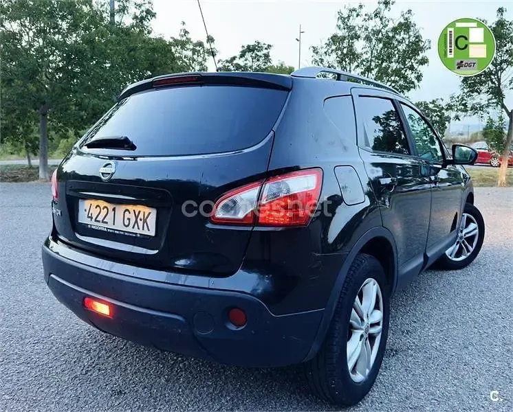 Usado Nissan Qashqai Tekna 117 CV (86 kW) 2012 Negro SUV