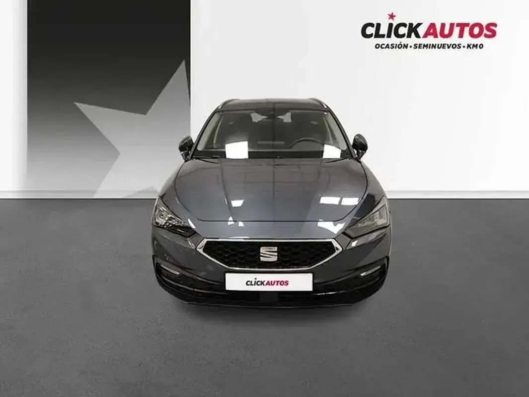 Usado Seat Leon Style 116 CV (85 kW) 2025 Gris Utilitario