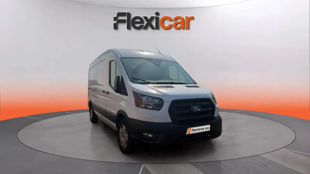 Usado Ford Tourneo Trend 136 CV (100 kW) 2024 Monovolumen