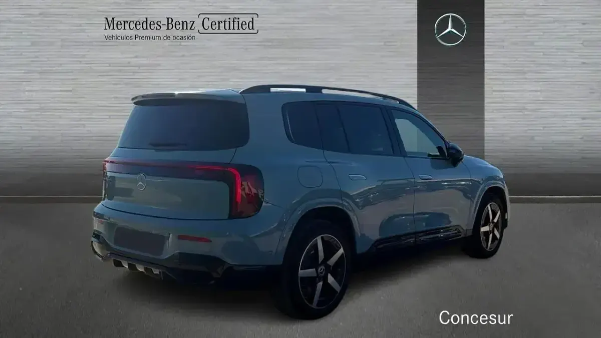 Usado Mercedes GLB250 200 kW (272 CV) 2026 Verde SUV