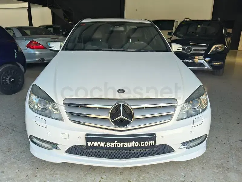Usado Mercedes C220 Avantgarde 170 CV (125 kW) 2010 Blanco Berlina