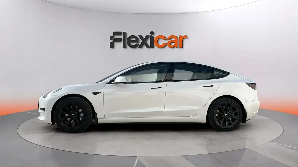 Usado Tesla Model 3 RWD 225 kW (306 CV) 2021 Blanco Berlina