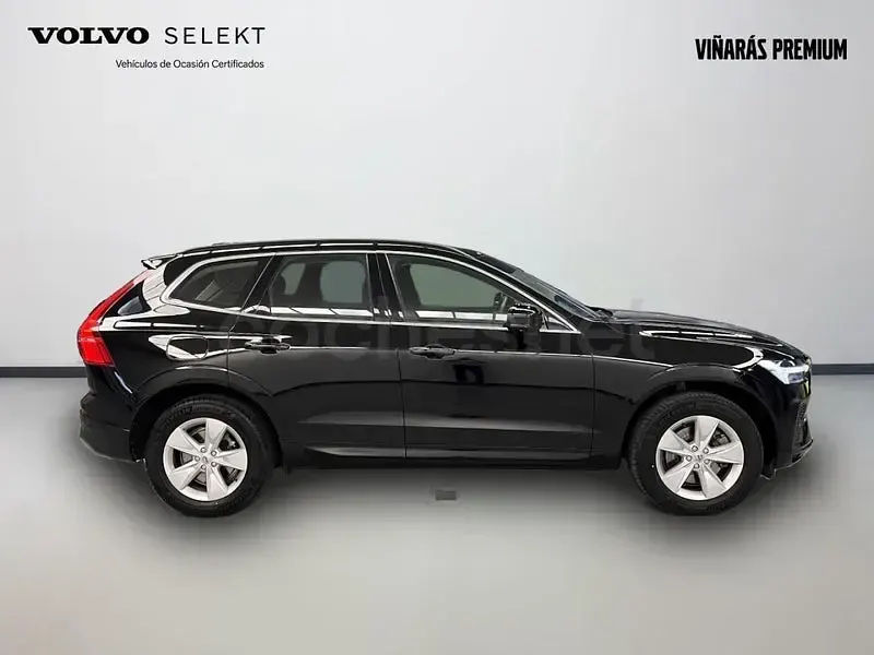 Usado Volvo XC60 Core 197 CV (144 kW) 2023 Gris / plata SUV