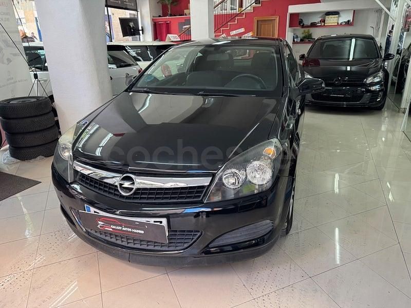 Usado Opel Astra GTC Enjoy 105 CV (77 kW) 2007 Negro Berlina