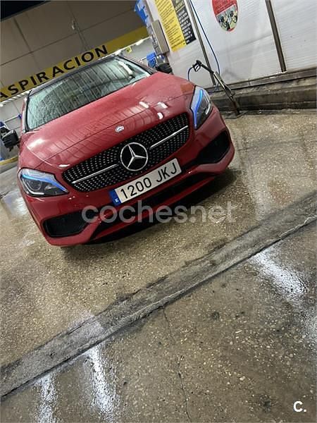 Usado Mercedes A180 AMG line 122 CV (89 kW) 2016 Rojo Berlina