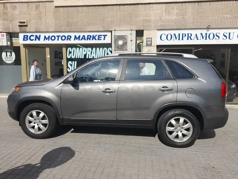 Usado Kia Sorento 150 CV (110 kW) 2012 Gris / plata SUV