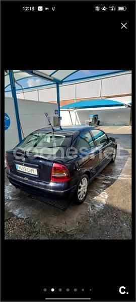 Używany Opel Astra Sport 100 KM (73 kW) 2003 Czarny Sedan/Limuzyna