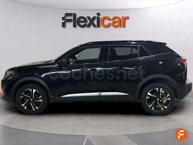 Usado Peugeot 2008 Allure 100 CV (73 kW) 2023 Negro SUV