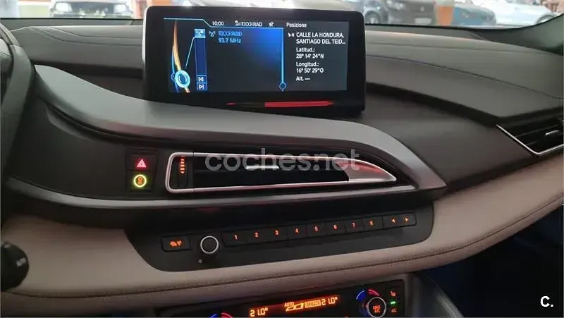 Usado BMW i8 374 CV (275 kW) 2019 Blanco Coupe