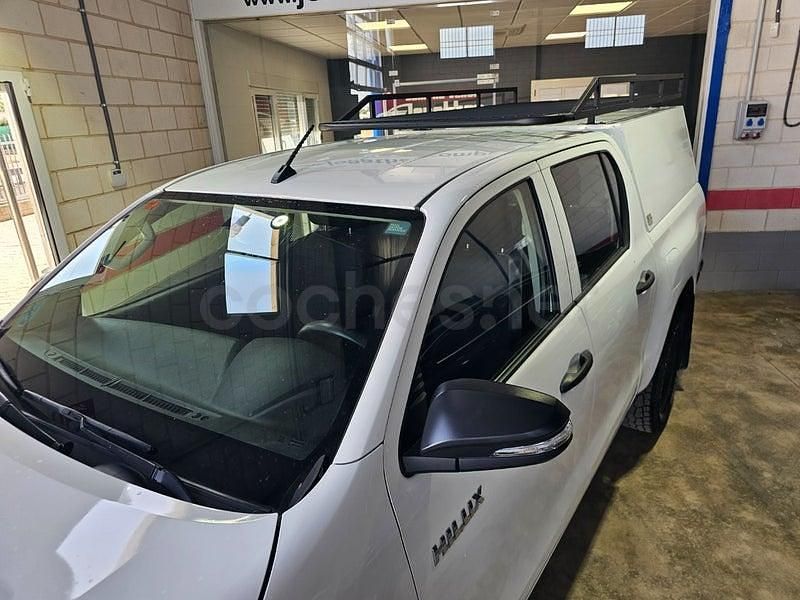 Käytetty Toyota HiLux 150 HP (110 kW) 2021 Valkoinen Nouto