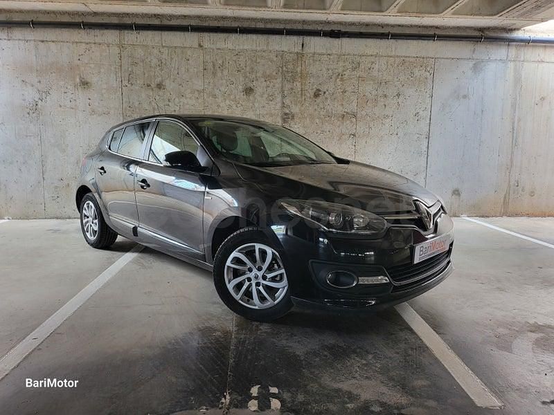 Usado Renault Mégane LIMITED 115 CV (84 kW) 2015 Negro Berlina