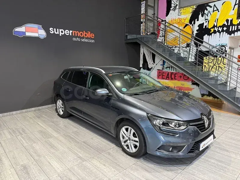 Usado Renault Mégane GrandTour Business 115 CV (84 kW) 2019 Azul Familiar