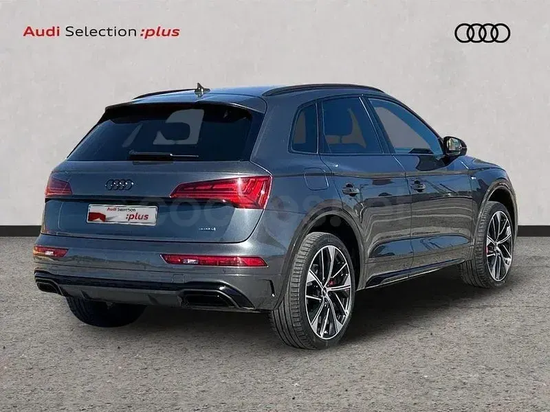 Usado Audi Q5 Sport 204 CV (150 kW) 2024 Gris / plata SUV