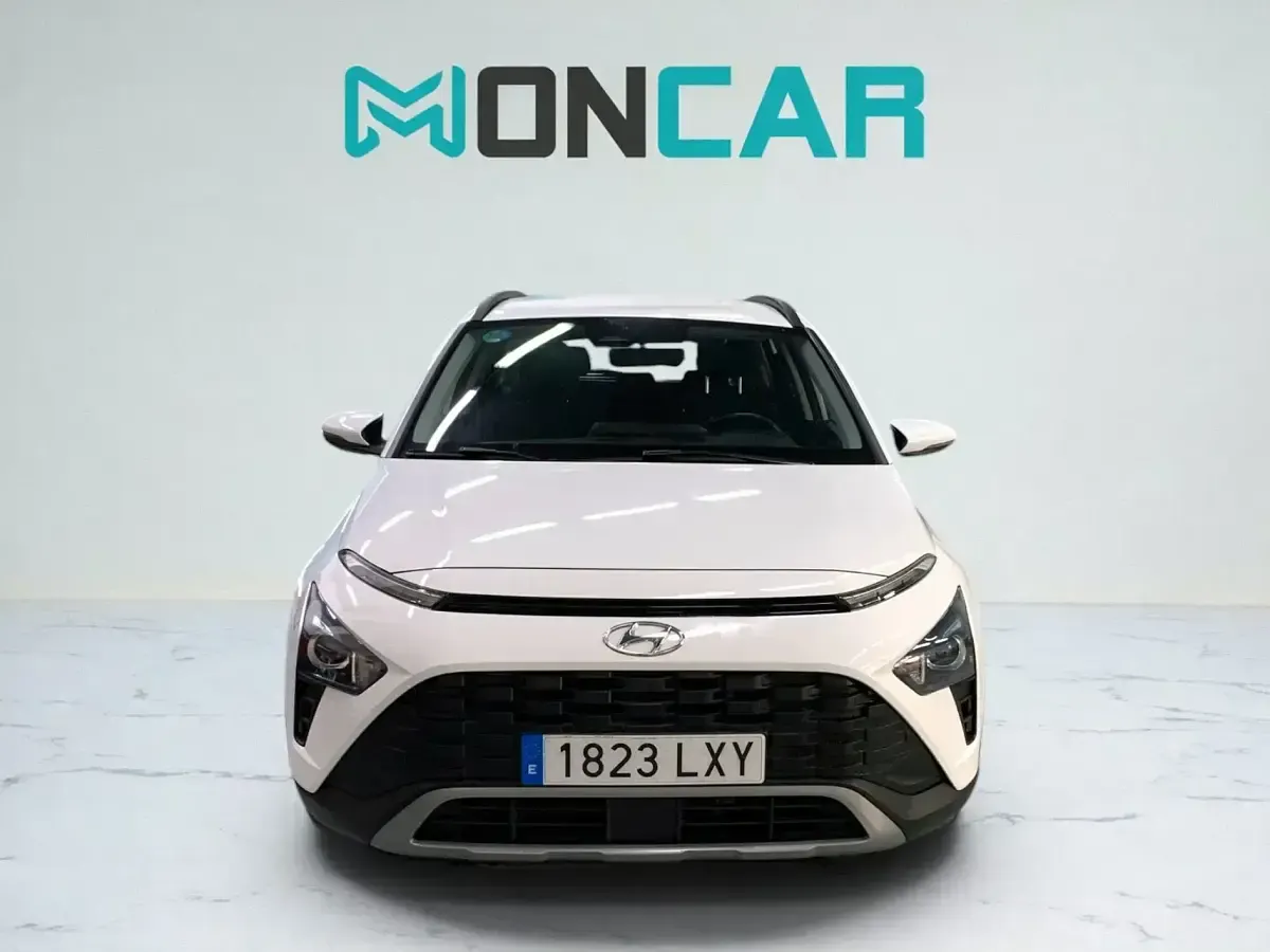 Usado Hyundai Bayon 100 CV (73 kW) 2022 Blanco SUV
