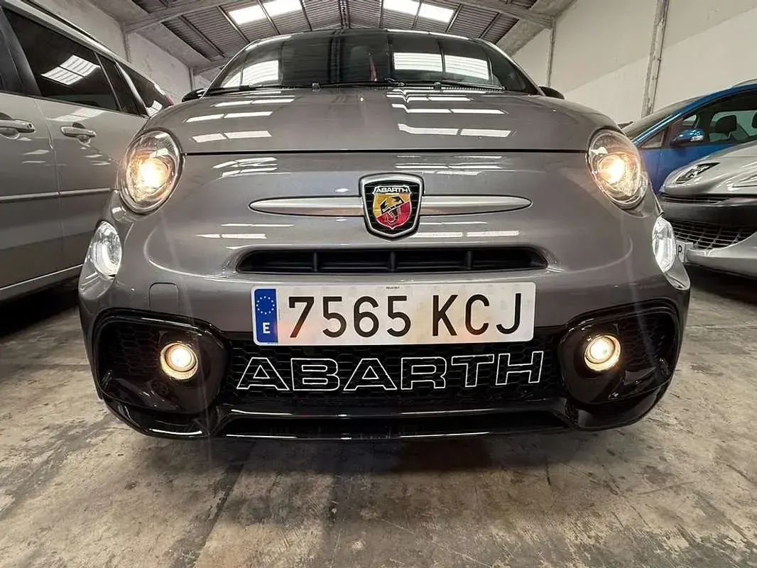 Usado Abarth 595C 144 CV (105 kW) 2017 Gris Descapotable