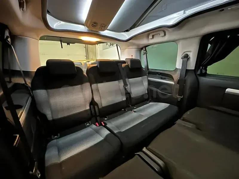 Usado Citroën Spacetourer Rip Curl 150 CV (110 kW) 2020 Beige Monovolumen