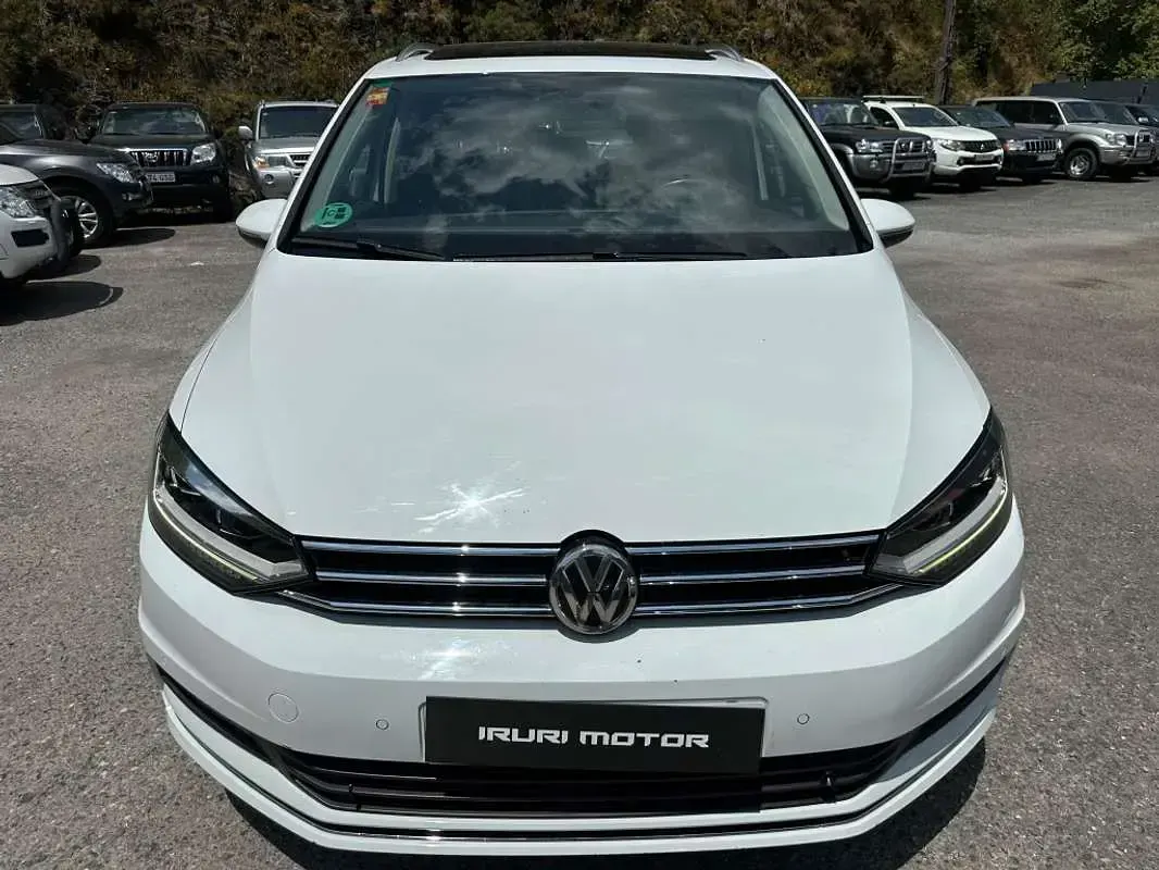 Usado VW Touran Sportline 150 CV (110 kW) 2016 Blanco Monovolumen