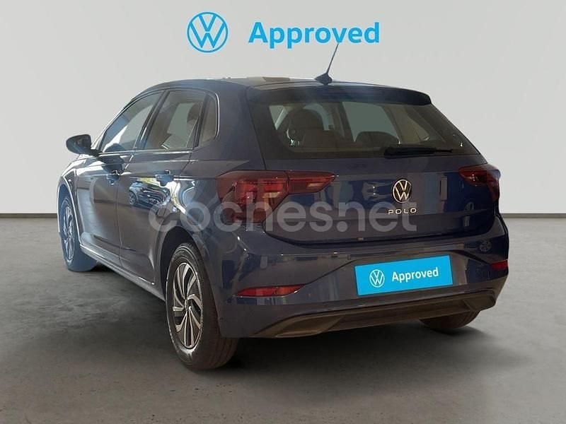 Usado VW Polo Life 95 CV (69 kW) 2024 Azul Berlina