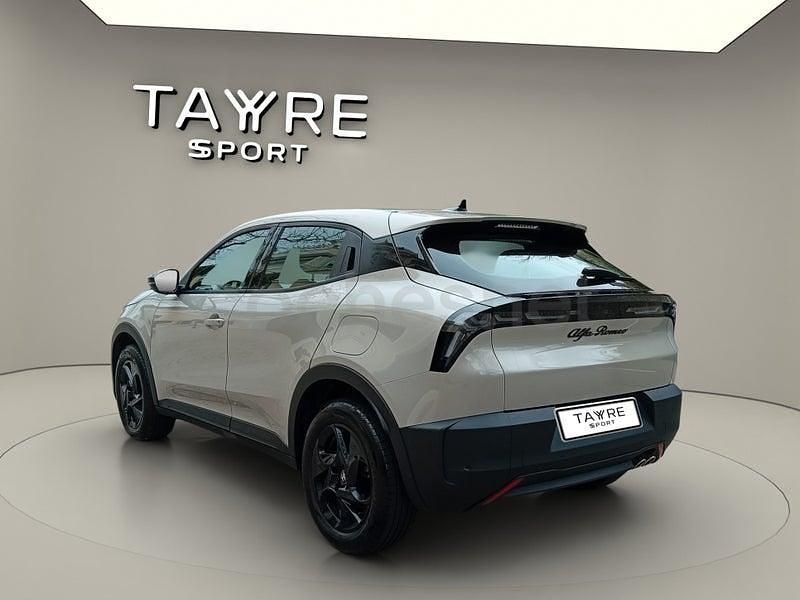 Usado Alfa Romeo Junior 136 CV (100 kW) 2025 Blanco SUV