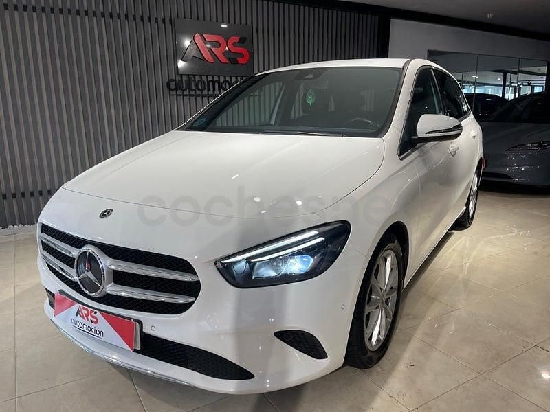Usado Mercedes B200 150 CV (110 kW) 2019 Blanco Utilitario