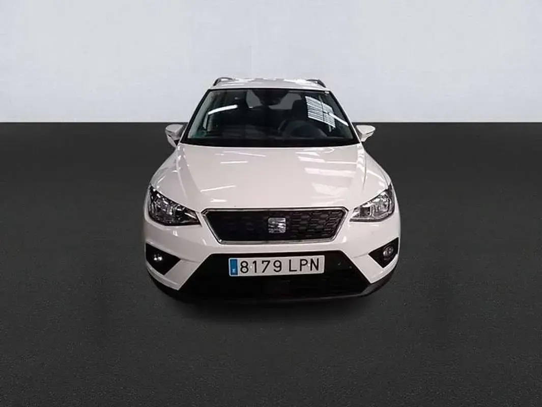 Usado Seat Arona Style 110 CV (80 kW) 2021 Blanco SUV