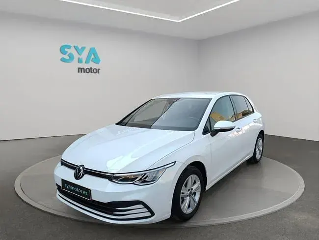 Usado VW Golf VIII Life 115 CV (84 kW) 2022 Blanco Berlina