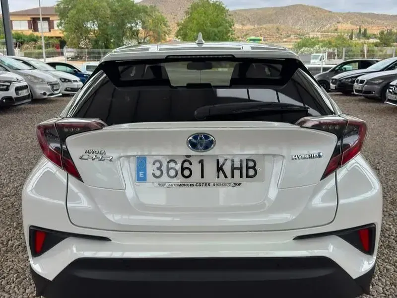 Usado Toyota C-HR Advance 122 CV (89 kW) 2018 Blanco SUV