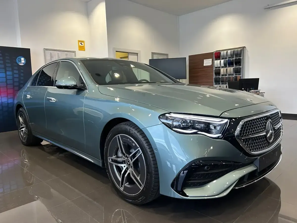 Begagnad Mercedes E300 313 HK (230 kW) 2026 Sedan