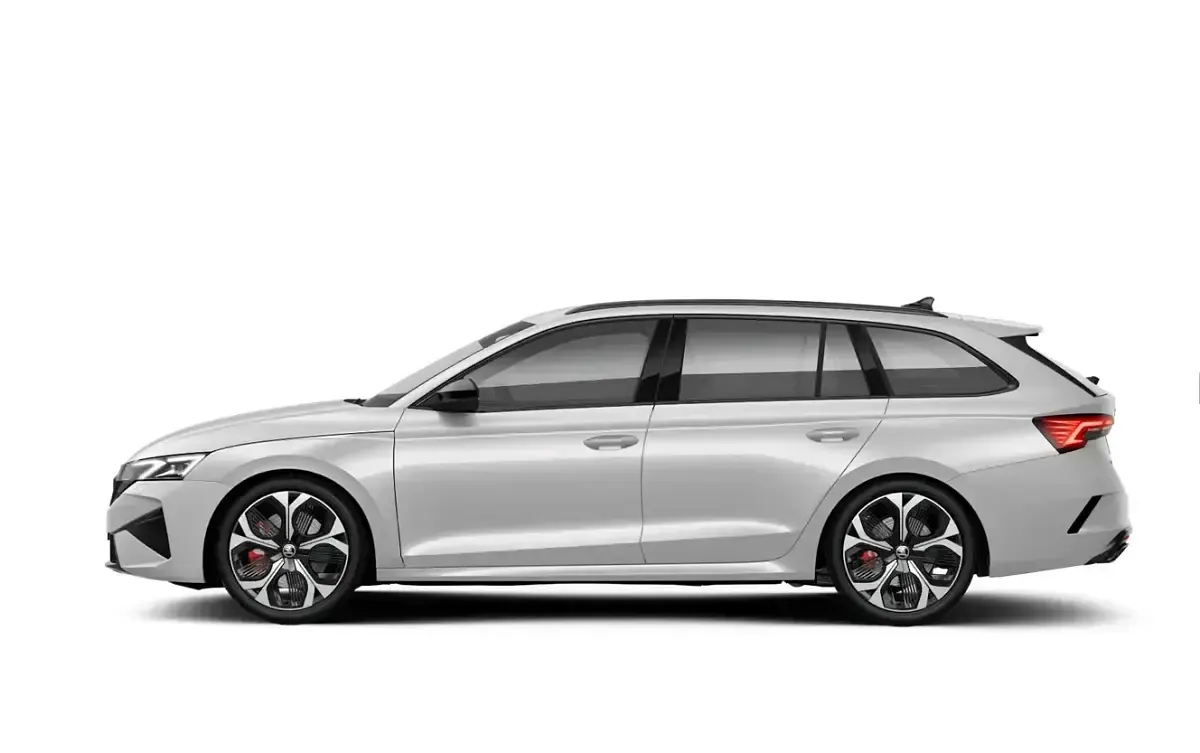 Usado Skoda Octavia RS 265 CV (194 kW) 2024 Blanco Familiar