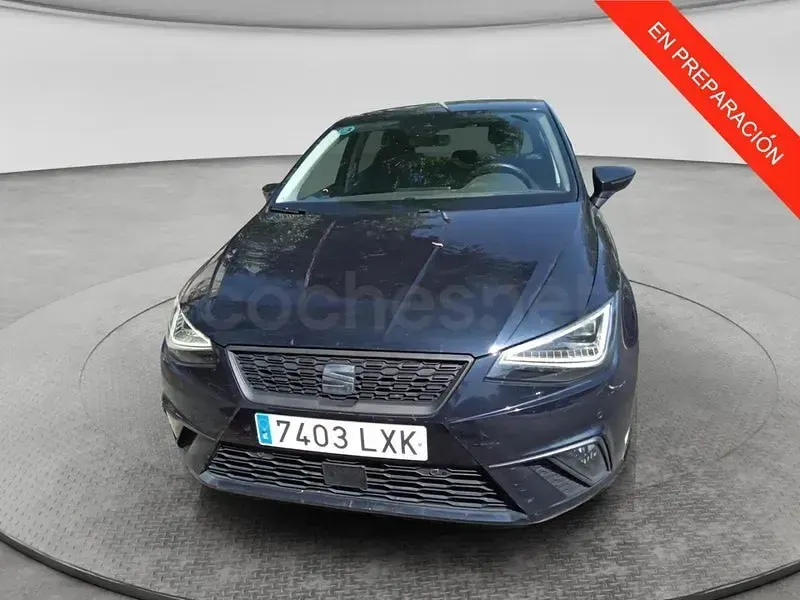 Usado Seat Ibiza Style Plus 110 CV (80 kW) 2022 Azul Utilitario