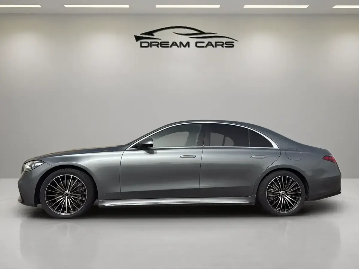 Käytetty Mercedes S580 510 HP (375 kW) 2023 Harmaa Sedan