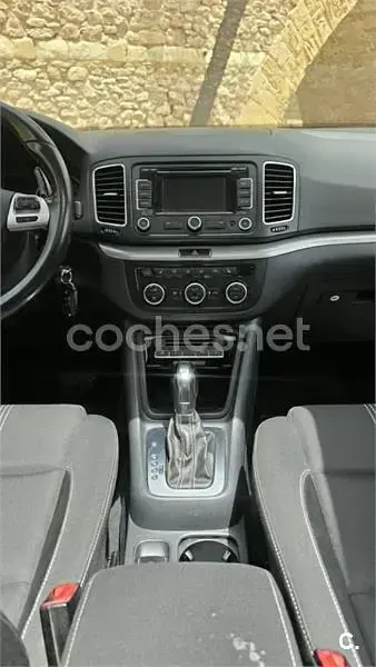Usado VW Sharan Edition 140 CV (102 kW) 2012 Gris / plata Monovolumen